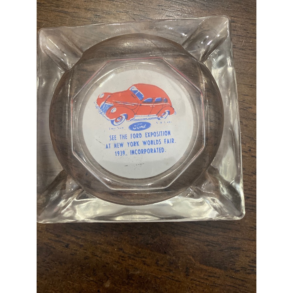 Vintage 1939 New York World's Fair Ford Exposition Glass Ashtray Red Car Logo